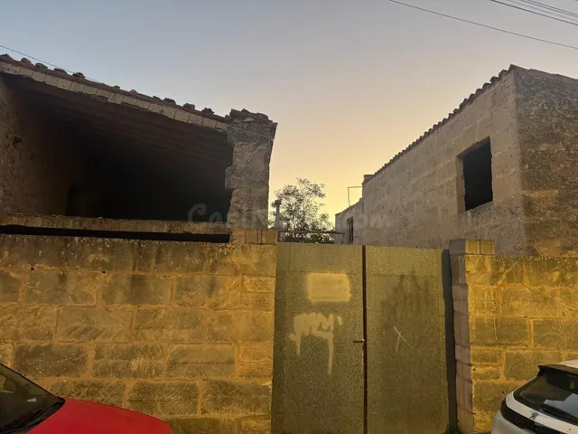 SOLAR URBANO EN SENCELLES