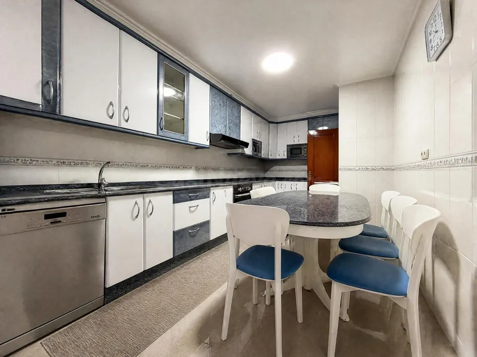Piso 5 habitaciones 116m² en venta - Zona Plaza de Barcelos