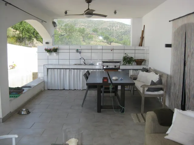 MAGNIFICA CASA CON JARDIN — 7
