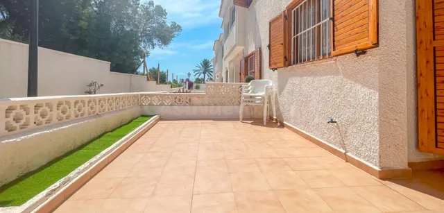 Casa 3 habitaciones 68m² en venta - Orihuela Costa - foto 2