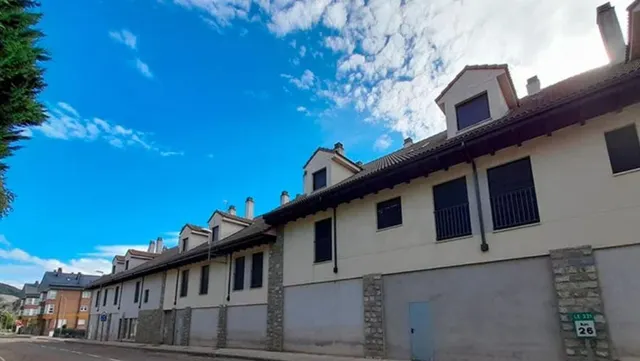 VIVIENDAS EN PUEBLA DE LILLO DESDE 90.000 EUROS - foto 2