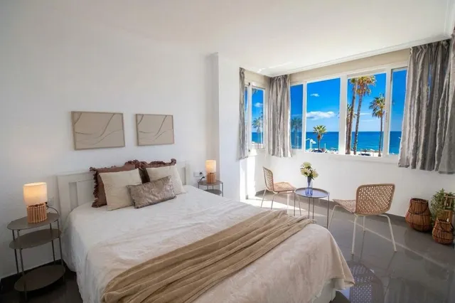 Vivienda en Benalmádena Costa a 50 metros de la playa, con vistas al mar — 3