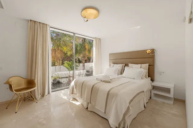 Chalet 7 habitaciones 676m² en venta - Marbella — 40
