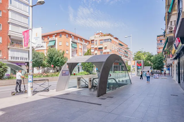 LOCAL EN CALLE SOL 25 CON 55 METROS — 24