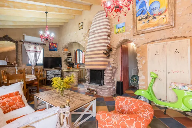 Se vende chalet único - Un rincón dónde habita el arte — 32