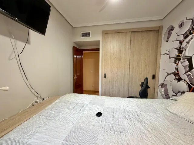 BAJO DE 3 DORMITORIOS CON TERRAZA DE 25 M2, PATIO, GARAJE, TRASTERO Y PISCINA EN MARÍA LA JUDÍA — 18