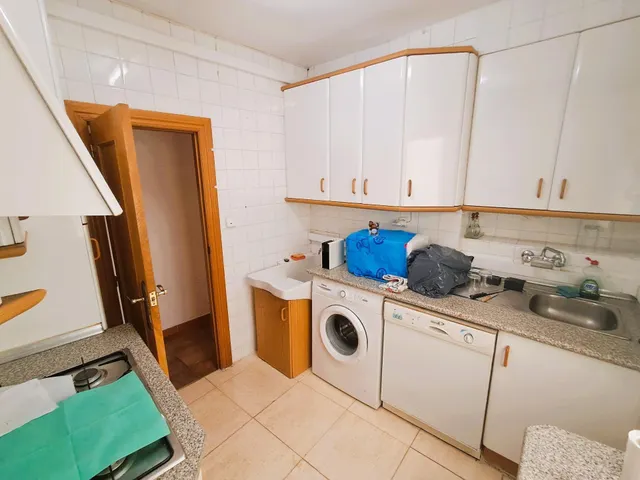 Piso de 4 dormitorios en primera línea de La Colonia con espectaculares vistas a la playa — 15