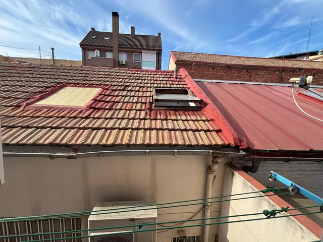 Acogedor DÚPLEX de 2 DORMITORIOS y 2 BAÑOS — 28