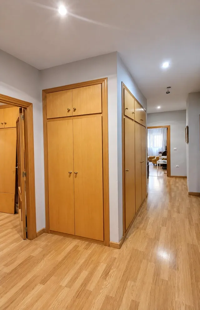 Planta baja de 131 m2 con terraza privada de más de 40 m2, garaje y 2 trasteros en Alicante — 13
