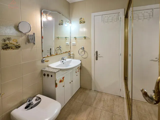 Amplia vivienda de 3 dormitorios en Fuenlabrada — 32