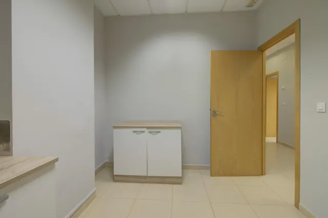 UN ESPACIO PREPARADO PARA TU PRÓXIMO NEGOCIO — 21