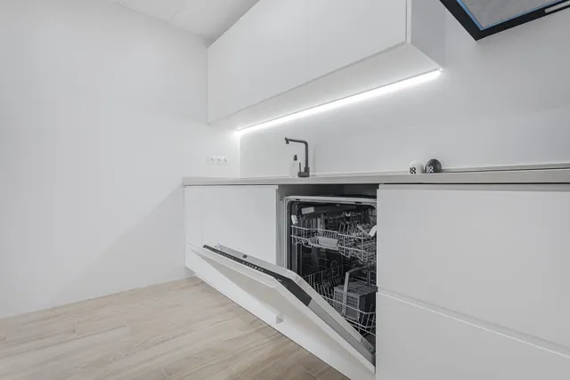 EXCLUSIVO PISO DE 153m2 CON 5 DORMITORIOS — 14