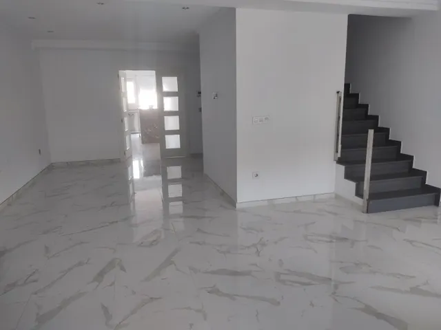 CASA INDEPENDIENTE CON ACABADOS DE LUJO — 12