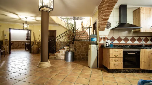 Chalet en sax buena zona para vivir todo el año. — 26