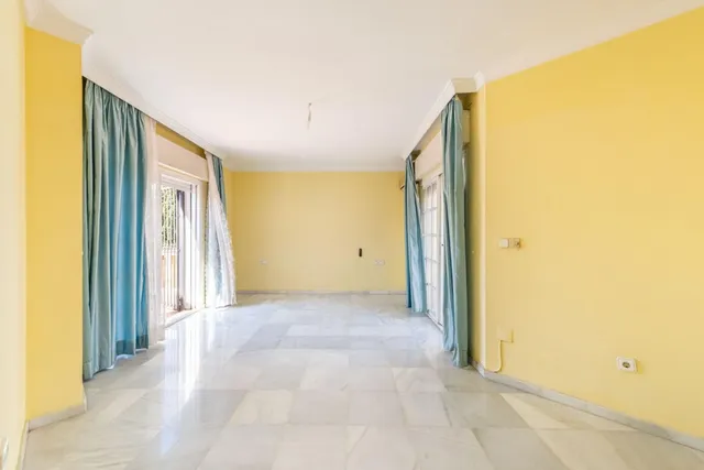 Chalet 8 habitaciones 430m² en venta - Marbella — 6