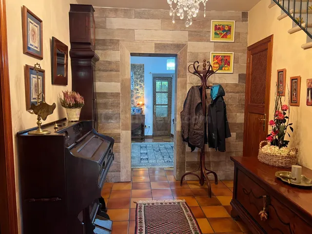 Casa Rústica con terreno y árboles frutales - foto 5