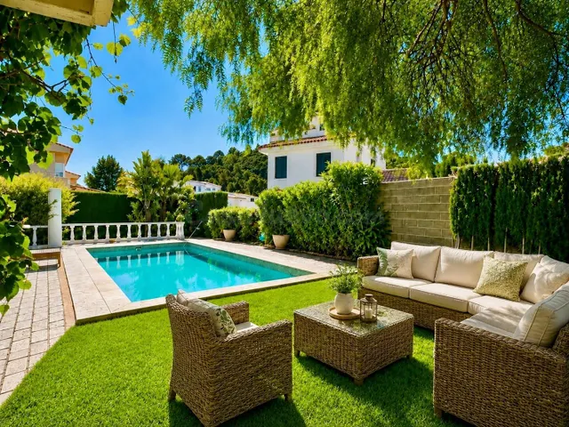 Exclusivo chalet de piedra natural en Alfinach | 1.100 m2 pa