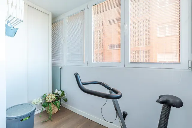 Amplitud, diseño y comodidad junto a La Vaguada – Calle Julio Palacios, Madrid — 16
