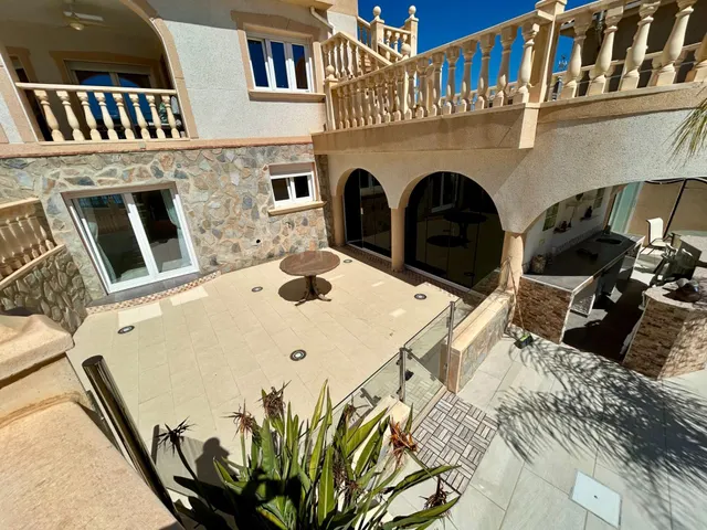 Villa 5 habitaciones 246m² en venta - Centro de la Ciudad Quesada — 25
