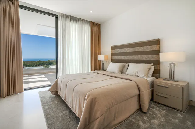 Chalet 5 habitaciones 625m² en venta - Costa del Sol — 43