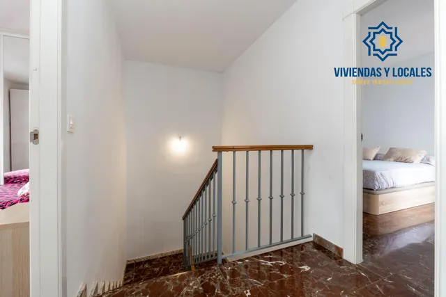 Encantadora Casa Reformada en Ogijares con Vistas y Espacios para Disfrutar — 19