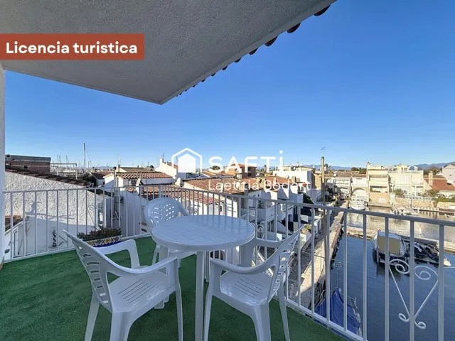 Ático reformado con licencia y garaje opcional – Vistas al canal y al puerto, Empuriabrava — 15