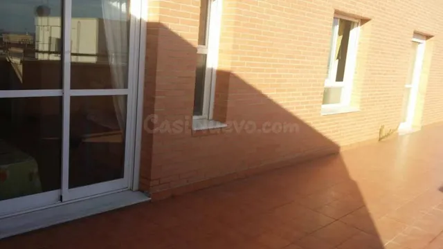 PRECIOSO ÁTICO EN LA CAÑADA, SOLO ESTUDIANTES O FUNCIONARIOS - foto 2