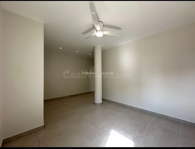 PISO EN PRIMERA LINEA DE PLAYA - foto 4