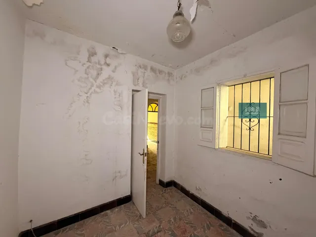 ¡OPORTUNIDAD ÚNICA EN EL CENTRO DE LOS PALACIOS! Terreno/Casa con doble acceso a dos calles — 5