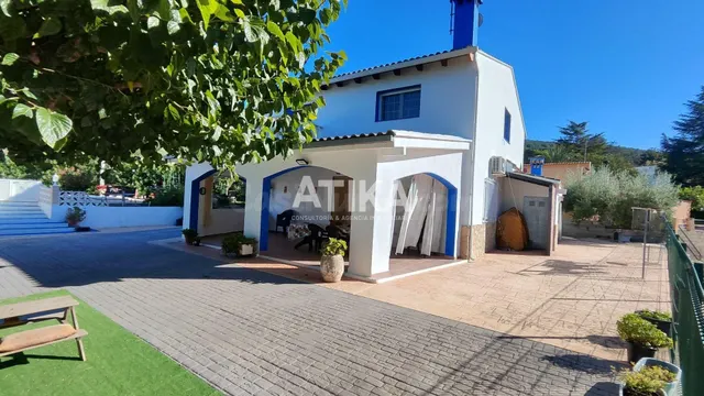 ESTUPENDO CHALET EN VENTA A CINCO MINUTOS DEL CASCO URBANO