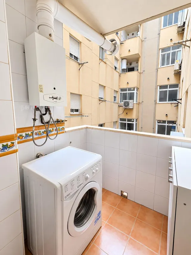 ¡estudia y disfruta de tu nuevo hogar! habitaciones frente a la universidad europea — 5