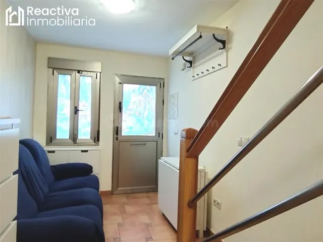 Casa de 4 plantas, reformada - foto 4