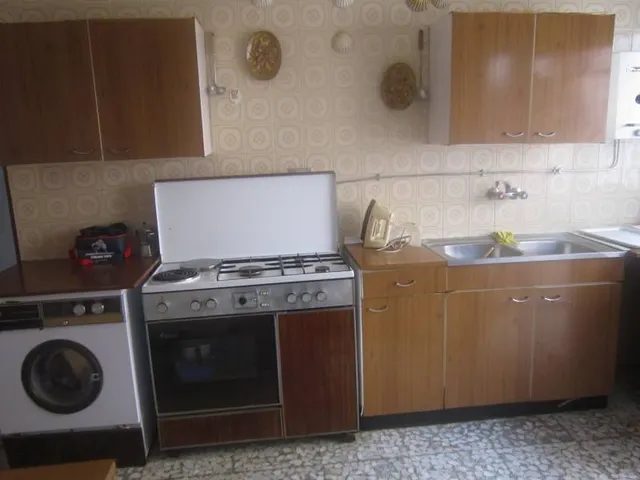 SE VENDE AMPLIA CASA EN GRAJAL DE LA RIBERA.7 HAB., SALÓN, COCINA, 2 BAÑOS, PARCELA 890 M2, COCHERA — 10