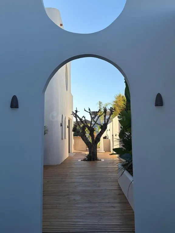 Villa de arquitecto de excepción en Empuriabrava — 2