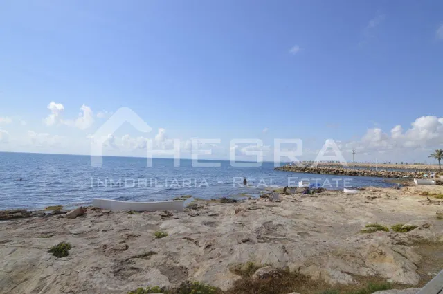 Se vende solar con proyectos y licencias de obra en Torrevieja, zona Habaneras — 17