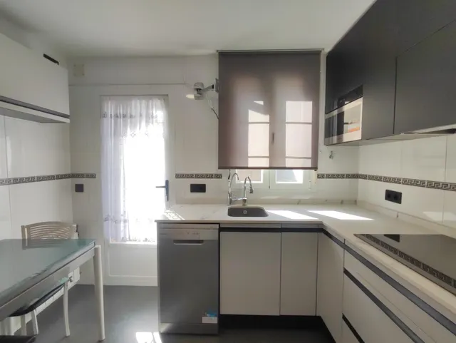 Chalet adosado en Paseo de la Democracia — 17