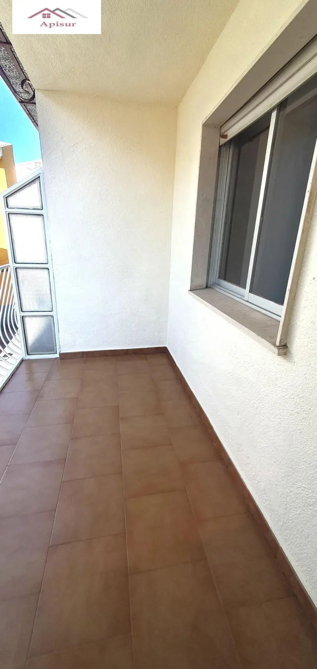 Se vende piso junto a millán de priego — 4