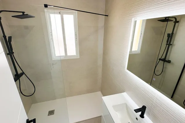 GRAN ADOSADO EN ORIHUELA: 2 HAB, 2 BAÑOS — 10