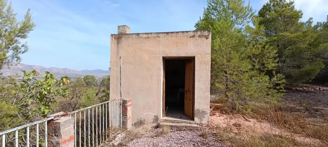 Encantadora Casa de Campo en Hondon de las Nieves - Oportunidad Única — 16