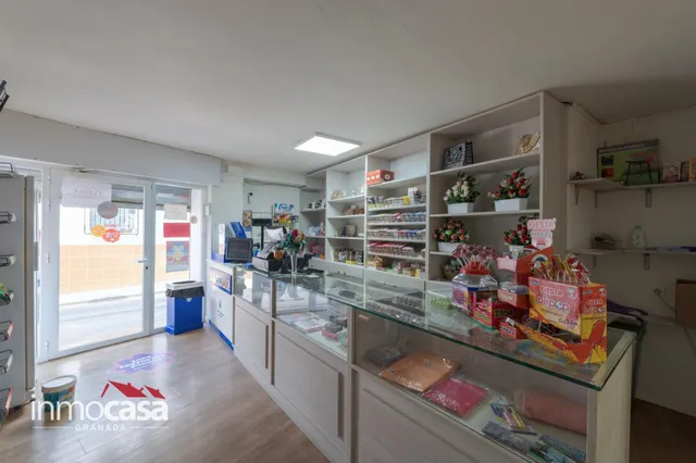 Se vende licencia de estanco única en piñar, Granada — 10