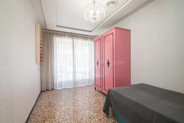 ¿Buscas una gran vivienda a escasos metros del centro? — 25