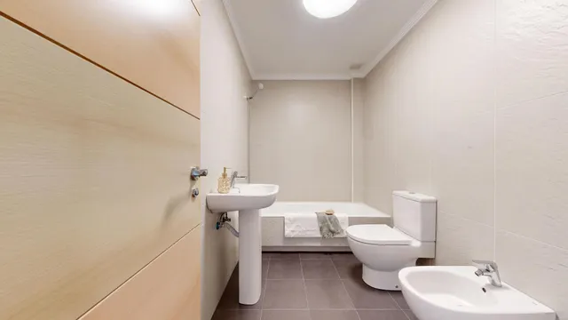 CHALET BIFAMILIAR A ESTRENAR EN VILLASANA DE MENA — 26