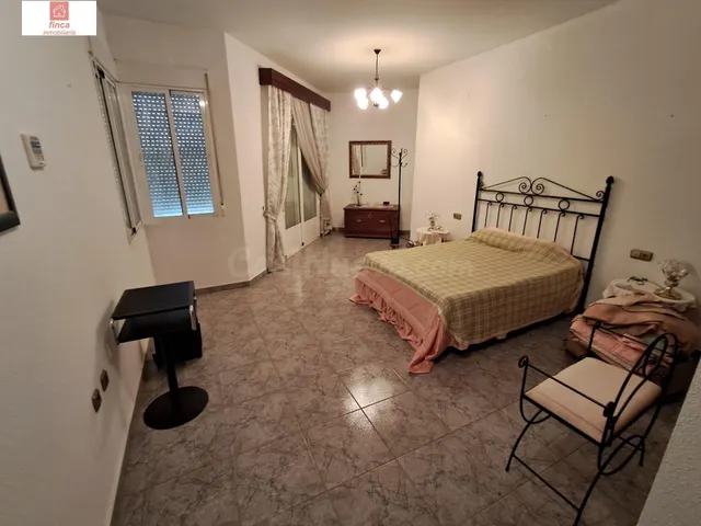 VENTA EN MONTIJO, PISO MUY AMPLIO DE 225 M2 UTILES, AMPLIAS  - foto 5