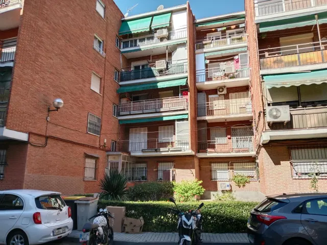 GESPAIN ALUCHE-CAMPAMENTO, ofrece en EXCLUSIVA PISO EN CALLE
