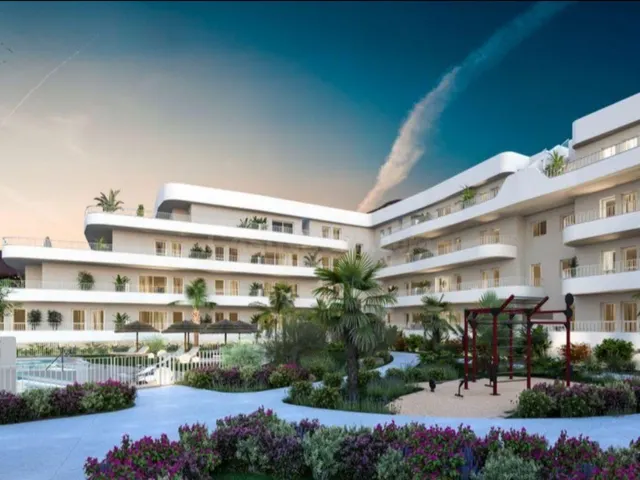 UN COMPLEJO RESIDENCIAL DE ENSUEÑO EN FUENGIROLA PARA DISFRU - foto 4