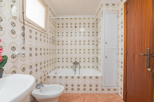 ¿Buscas una gran vivienda a escasos metros del centro? — 37