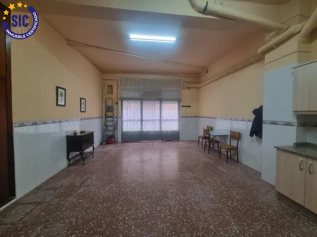 LOCAL COMERCIAL EN PROCESO DE CAMBIO A VIVIENDA CON PLAZA DE GARAJE — 15