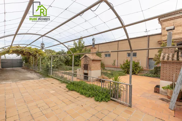 Nave industrial + vivienda (2500m2) - Alhendín — 46