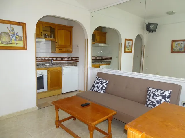 Estudio con encanto en La Carihuela, Torremolinos, - foto 2