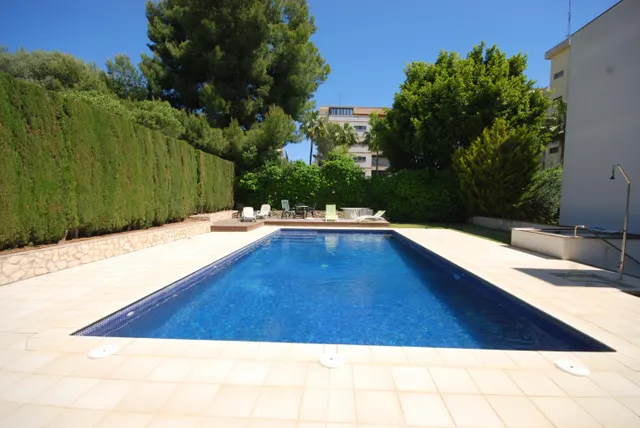 Piso muy cómodo y  acogedor en zona de la Bonanova  de Palma con vistas al mar . — 16